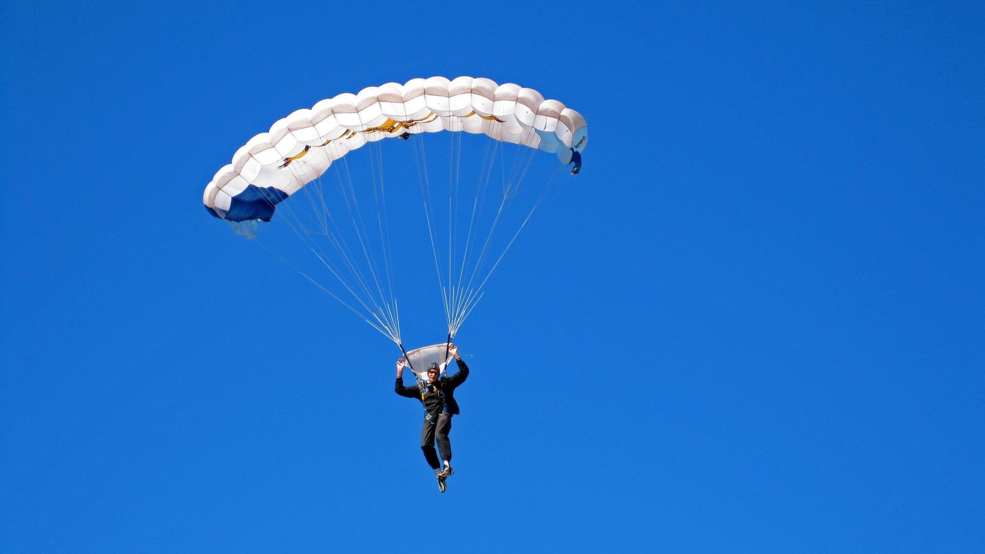 国际田联加强兴奋剂检测力度，多名运动员被临时禁赛